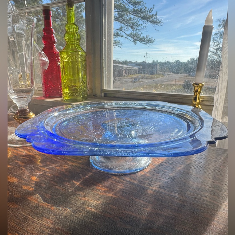 1970S PASTEL BLUE RECOLLECTION INDIANA GLASS PEDESTAL CAKE PLATE MADRID 4763 MIB - Picture 2 of 4